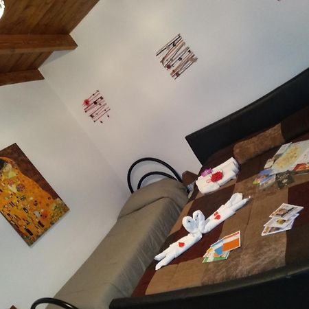 B&B La Gazza Ladra 카르미아노 외부 사진