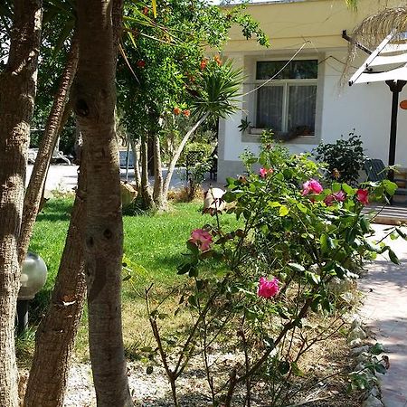 B&B La Gazza Ladra 카르미아노 외부 사진